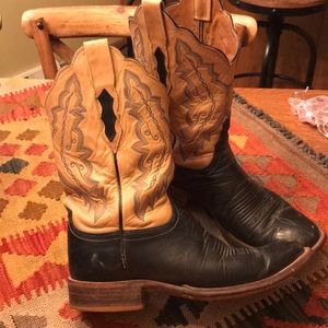 Women’s Lucchese Boots